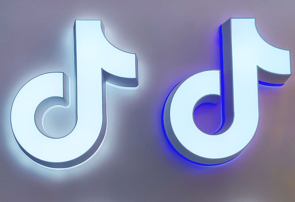 channel letters