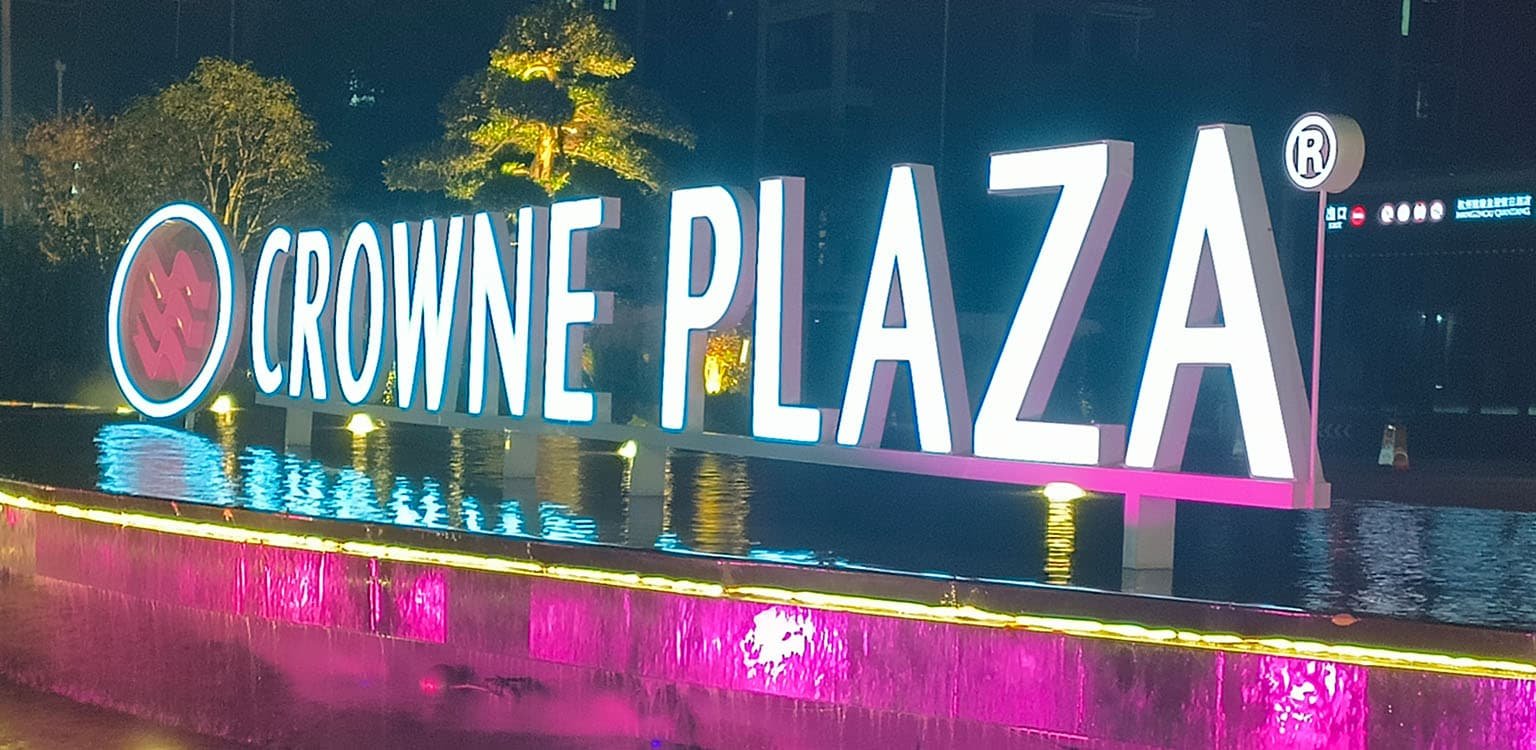 channel letters